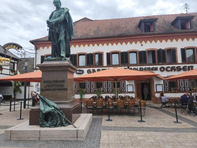 Hotel Zum Goldenen Ochsen Maikammer Exterior photo